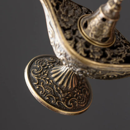 Aladdin-Style Incense Burner – Alloy Genie Lamp for Decor & Aromatherapy Incese